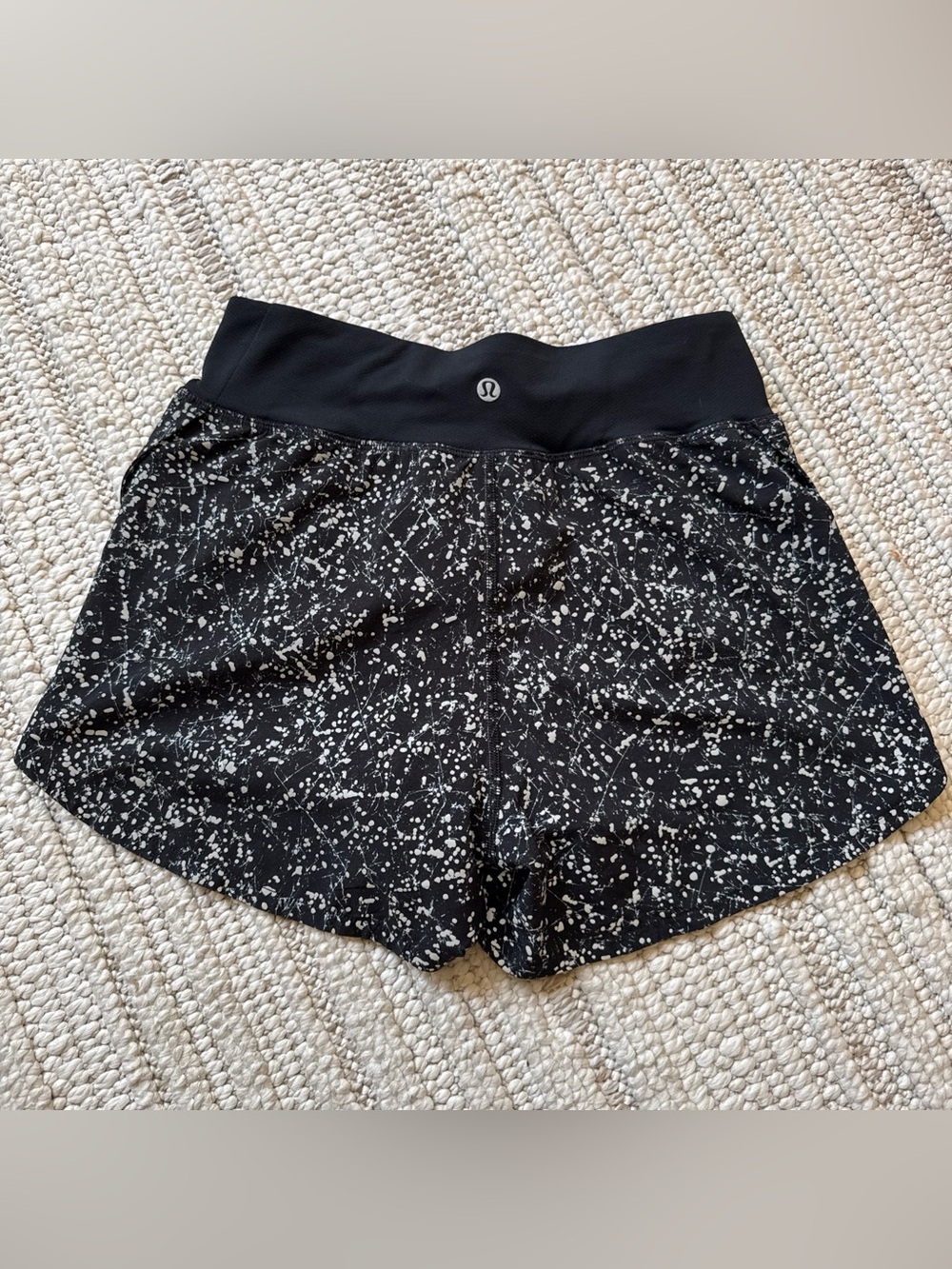 Lululemon Black White Speckle Print Running Shorts Women's Size 2